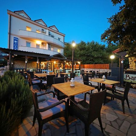 Apartmani "Jadran" Pag Town Exterior foto