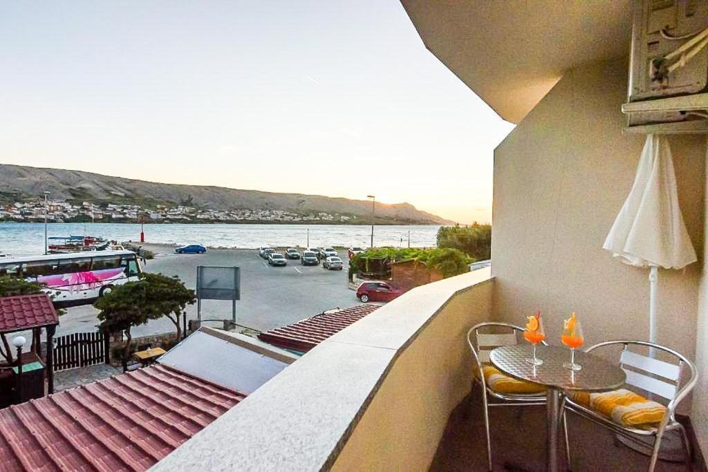 Apartmani "Jadran" Pag Town Exterior foto