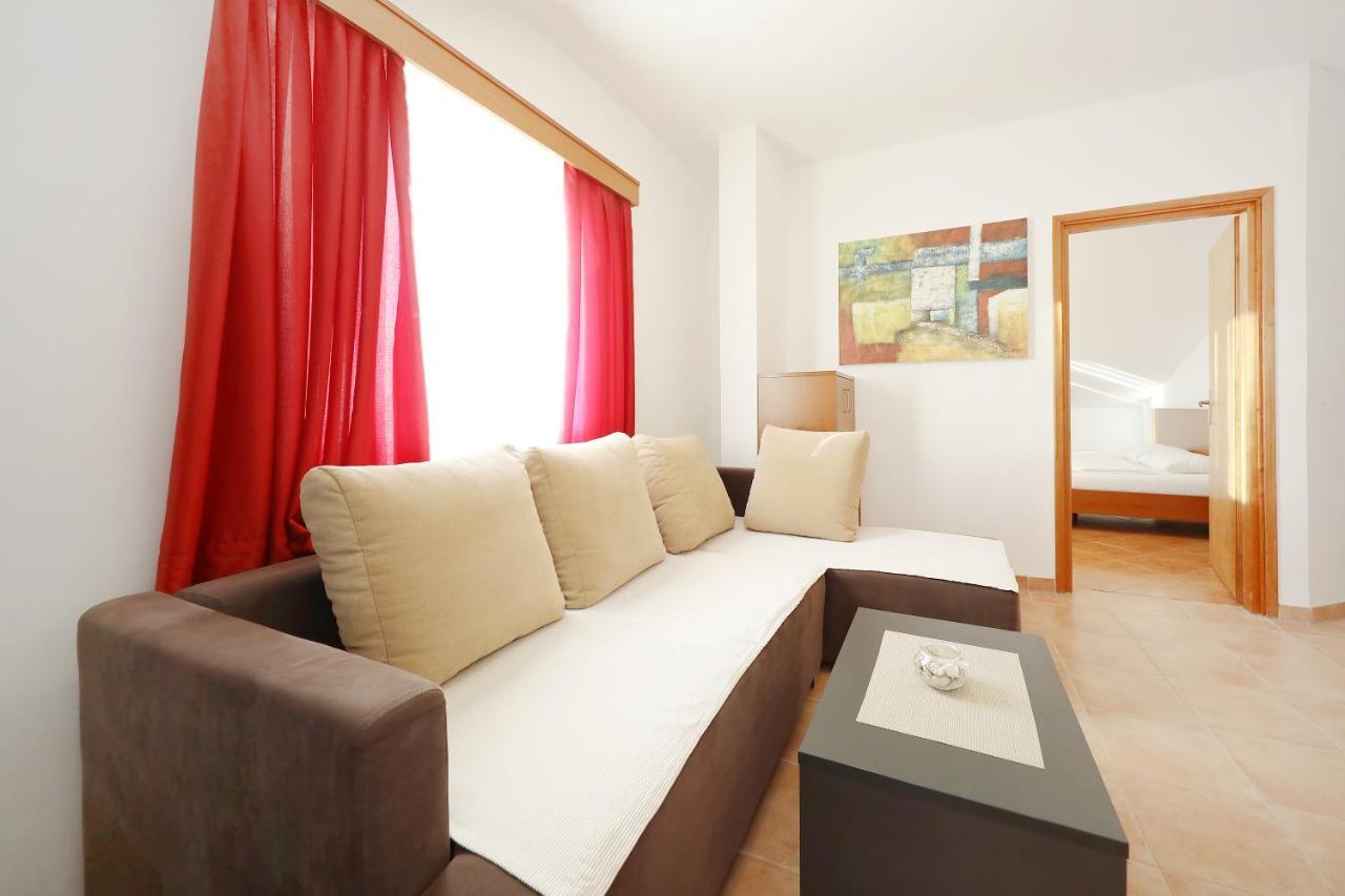 Apartmani "Jadran" Pag Town Exterior foto