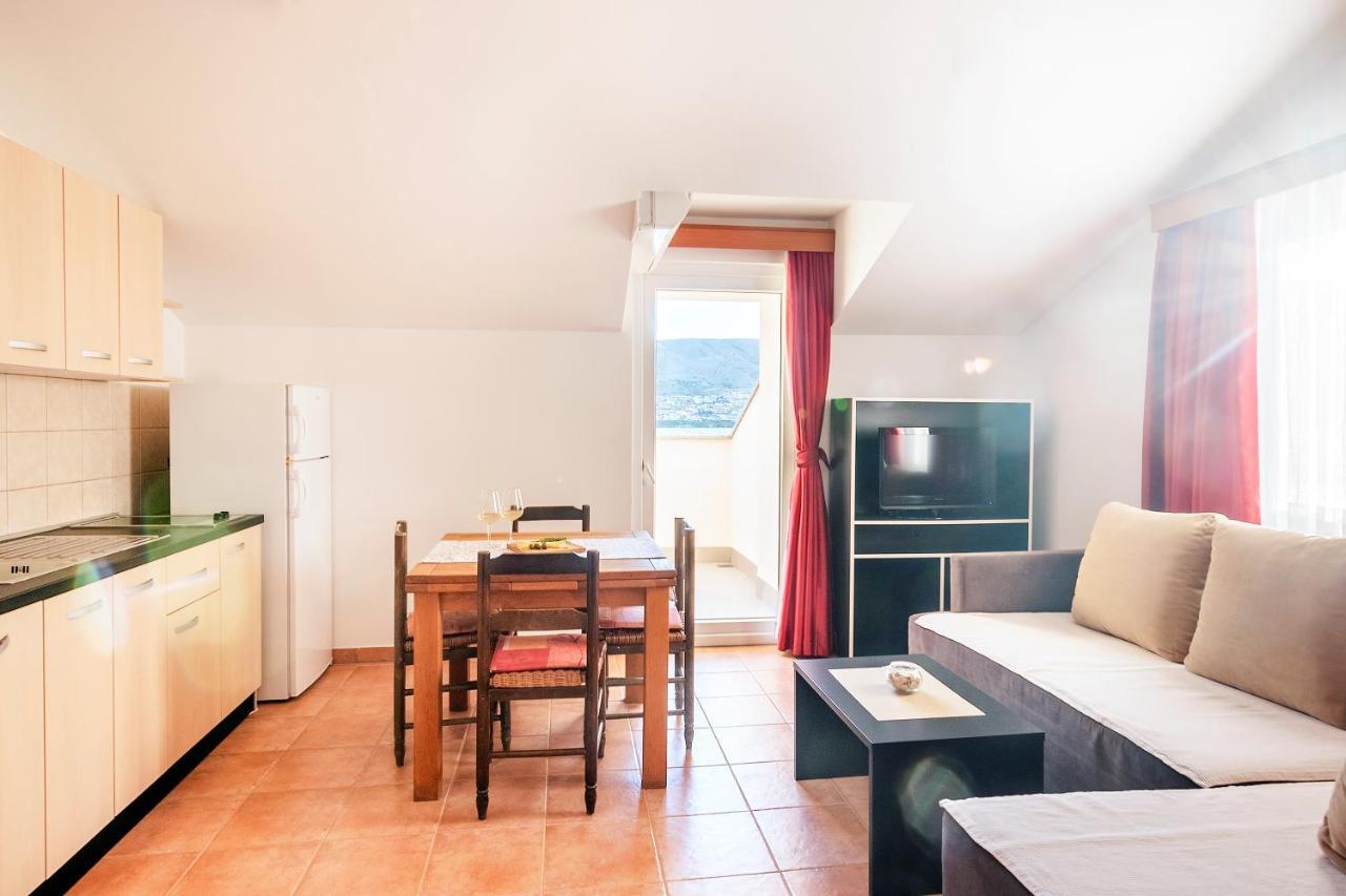 Apartmani "Jadran" Pag Town Exterior foto